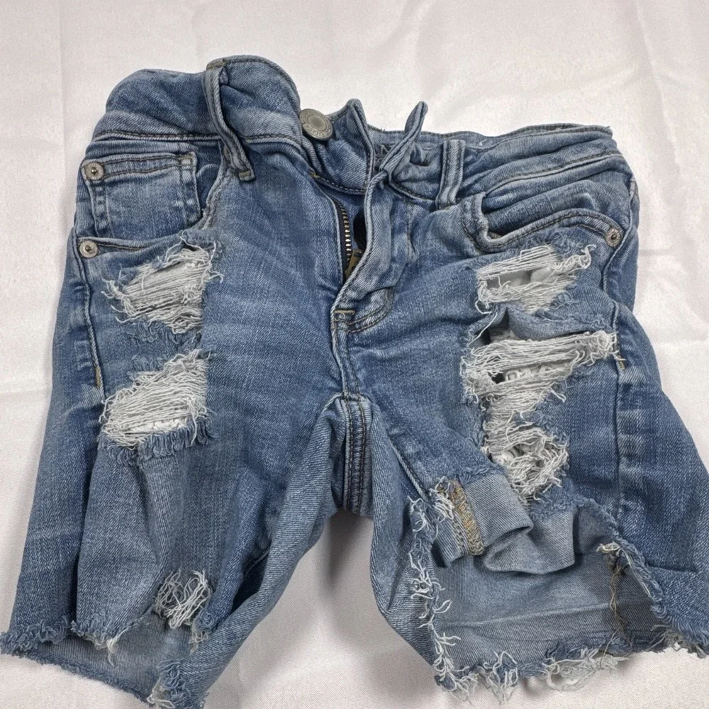 American Eagle Next Level Stretch Women's Distressed Denim Cut Off Shorts 0 Blue